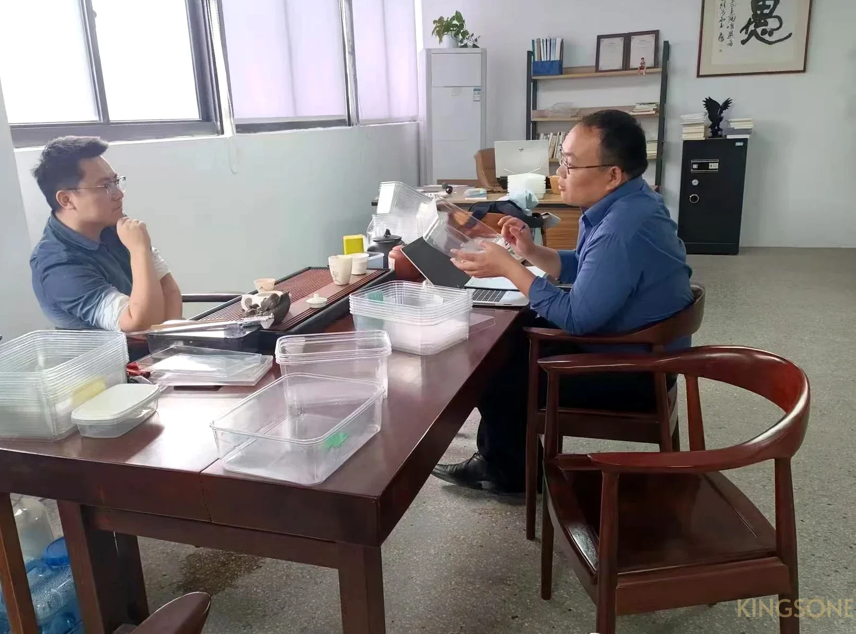 Commercial meeting for an international project